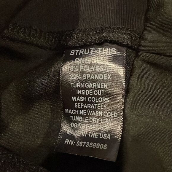 Strut This Women’s Black Mesh Bottom Leggings - Picture 6 of 7